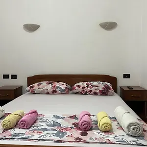 ~villa Gloria~ Durrës